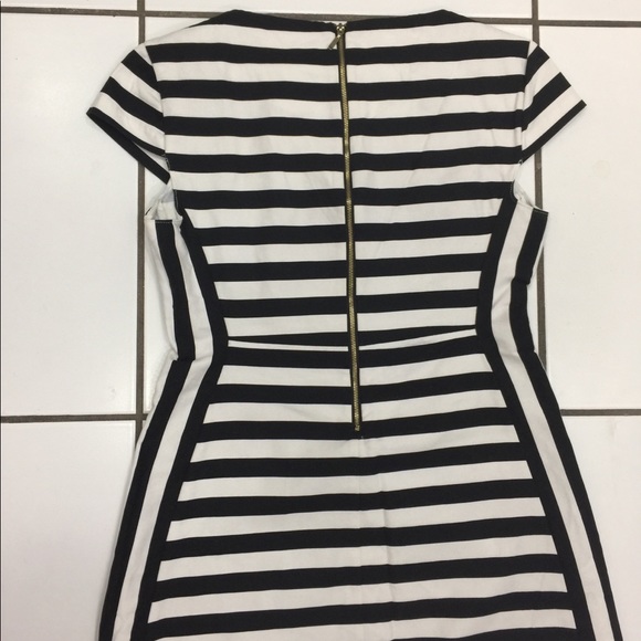 Host Pick✨Zara Trafaluc Black/White Stripe Dress - Picture 4 of 6